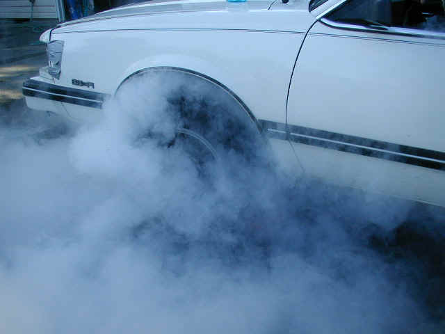 gettin-smoke.jpg (55456 bytes)