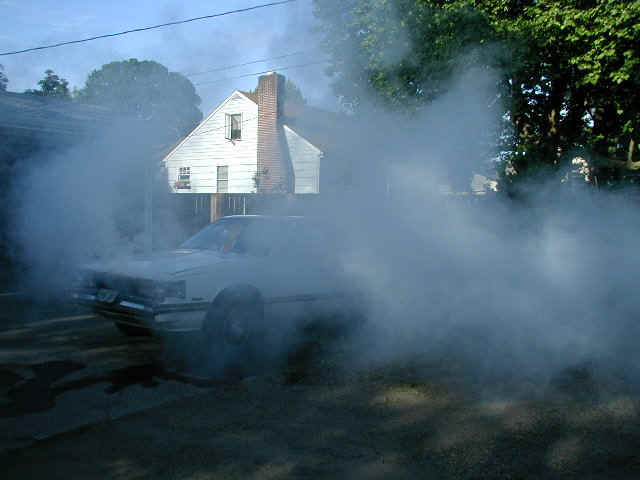 smoke-is-clearin.jpg (64480 bytes)